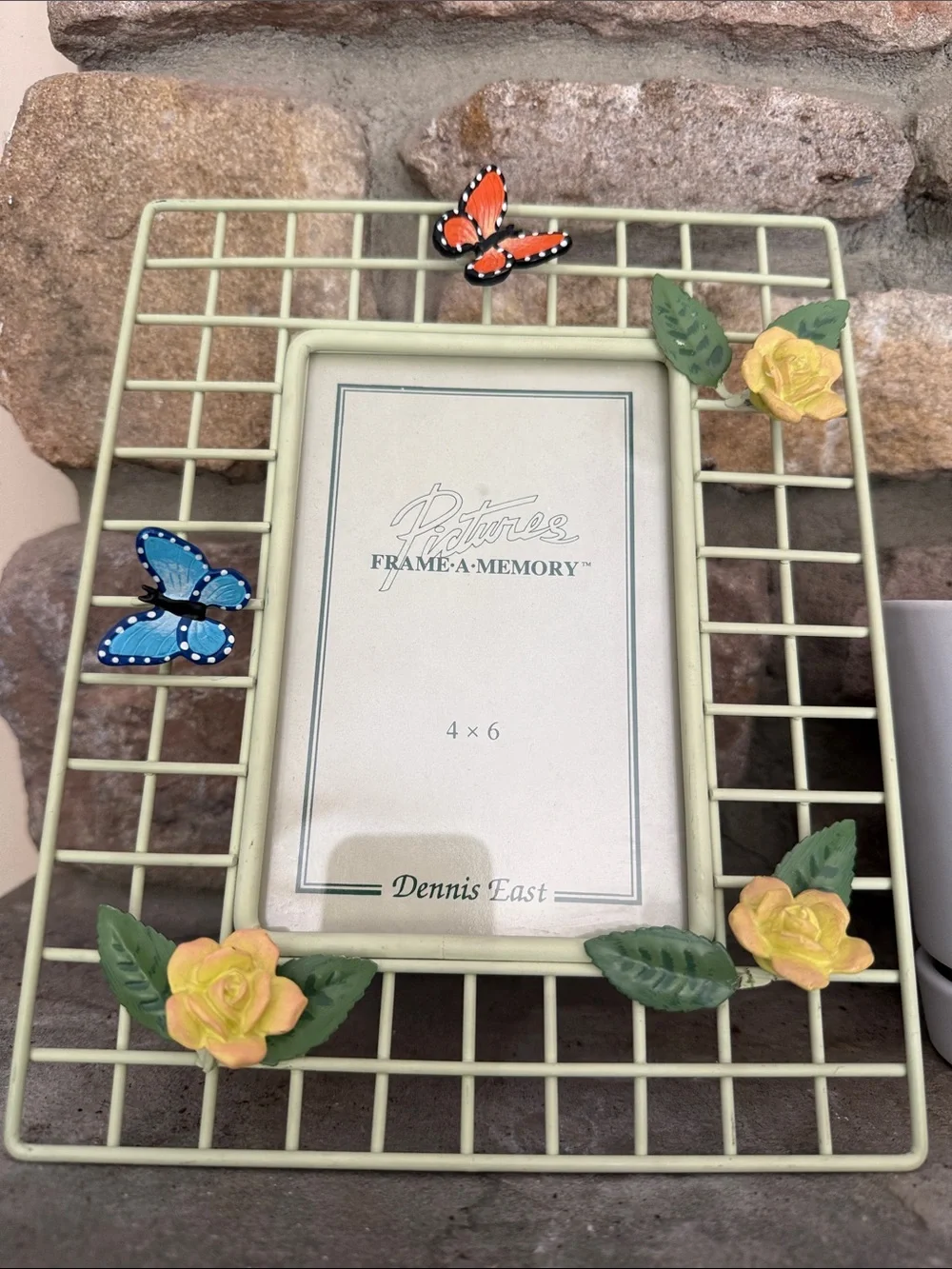 Cottagecore Pale Green Floral & Butterfly 4x6 garden Photo Frame